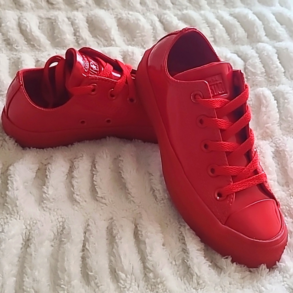 Converse Red Limited Edition